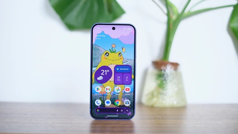 Google Pixel 10 Display screen outdoor visibility and brightness test sample