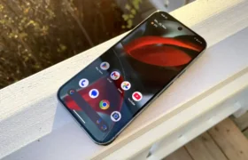 Google Pixel 9 Pro display outdoor brightness and color accuracy test