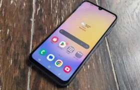 Samsung Galaxy A25 outdoor brightness and display color accuracy test