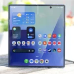Samsung Galaxy Z Fold 7 main display outdoor brightness and crease visibility test