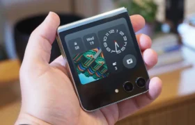 Samsung Galaxy Z Flip 5 Review showcasing folded hinge design and cover display