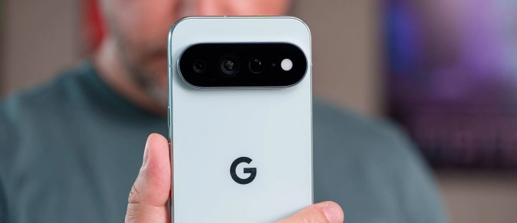 Google Pixel 11 Pro XL स्मार्टफोन का रियर कैमरा और प्रीमियम डिज़ाइन