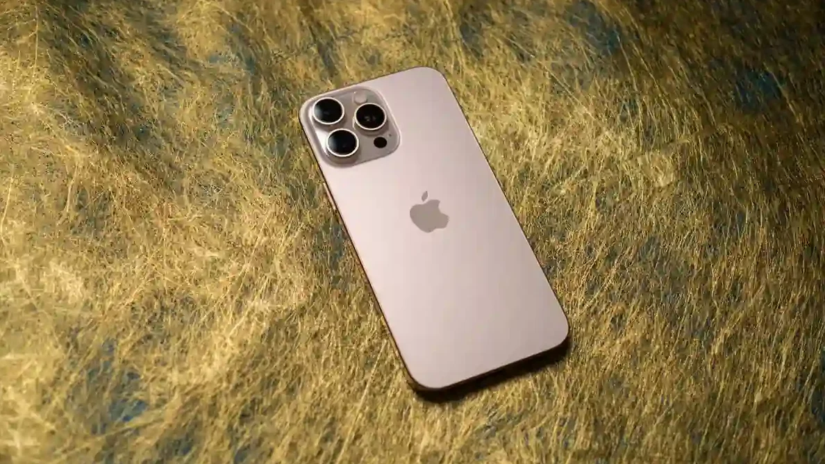 iPhone 16 Pro Review camera and build testing sample