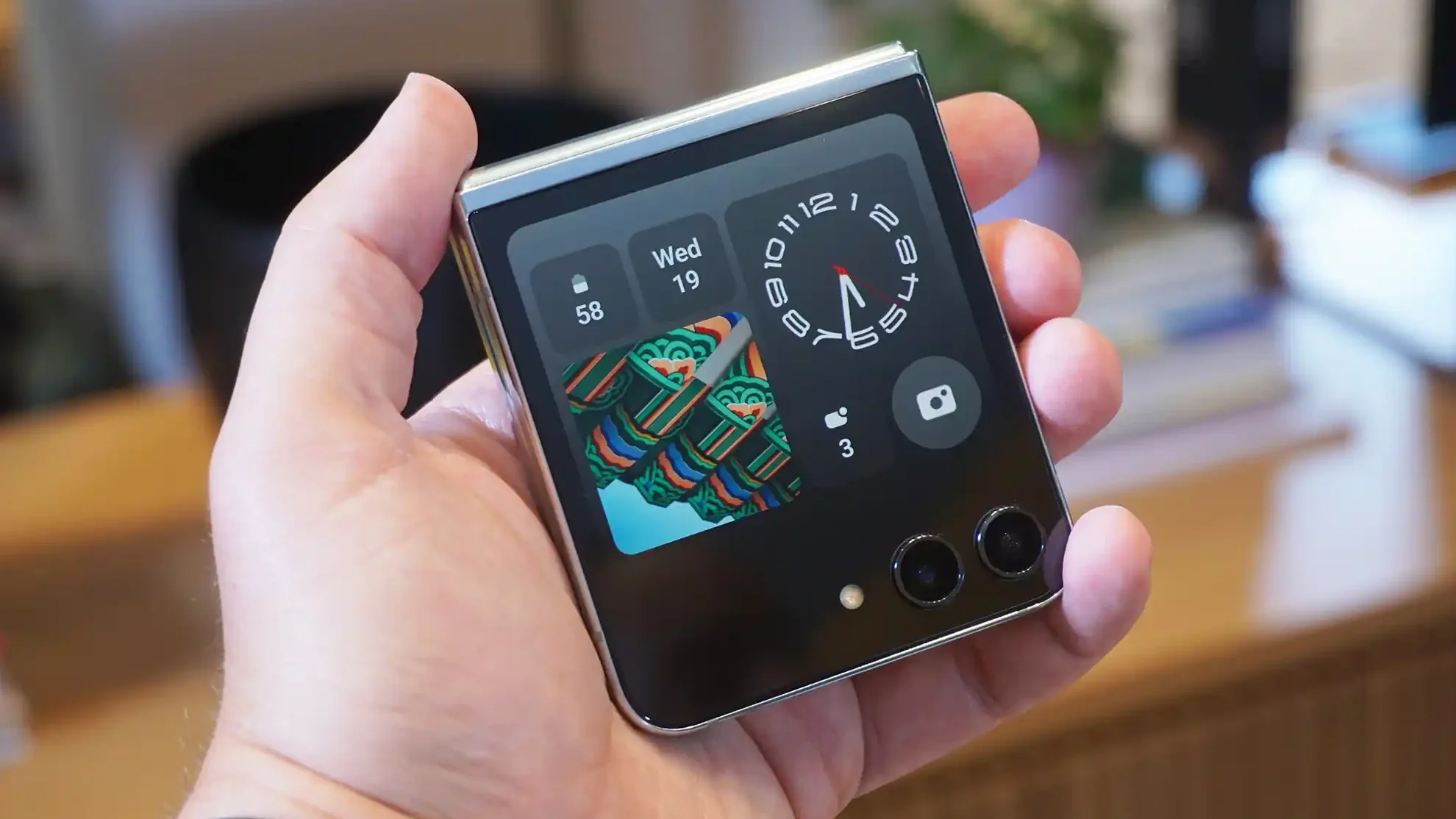 Samsung Galaxy Z Flip 5 Review showcasing folded hinge design and cover display