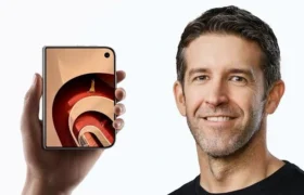 iPhone Duo foldable design displaying the crease-free dual screen hinge