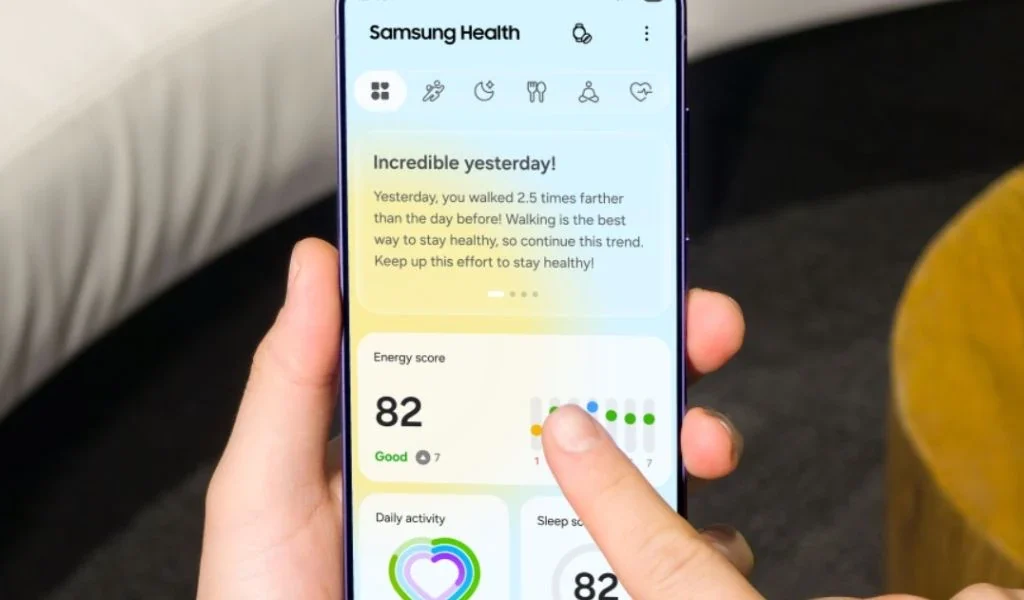 Samsung Health update displaying new Sleep Balance graph and running coach metrics