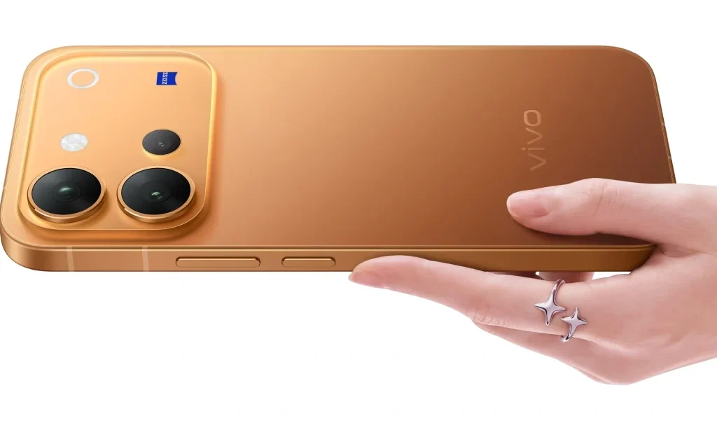 vivo V80 review showing the slim aluminum chassis and ZEISS triple camera bump